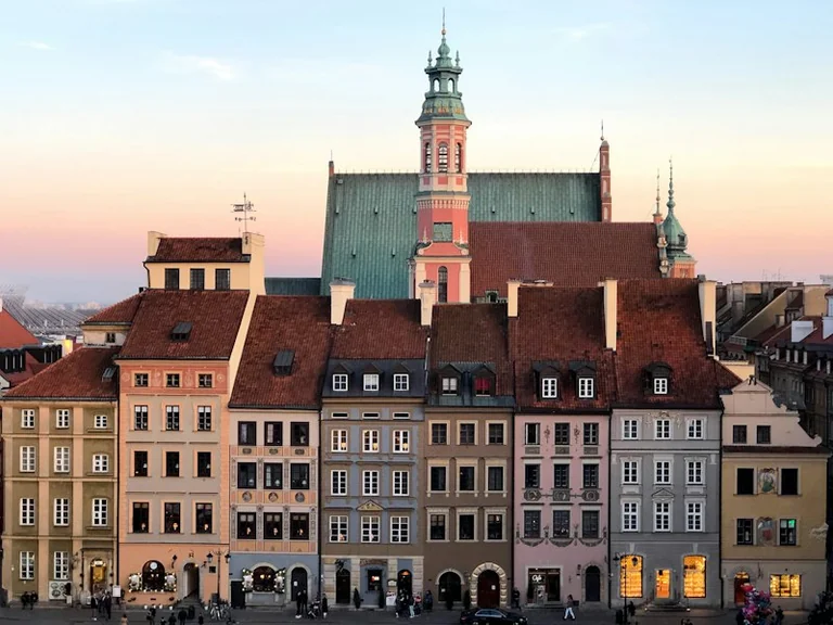 Dlaczego odbudowane Stare Miasto w Warszawie jest na liście UNESCO