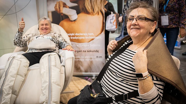 Seniorzy w Gdańsku sprawdzą oferty pracy i zbadają zdrowie